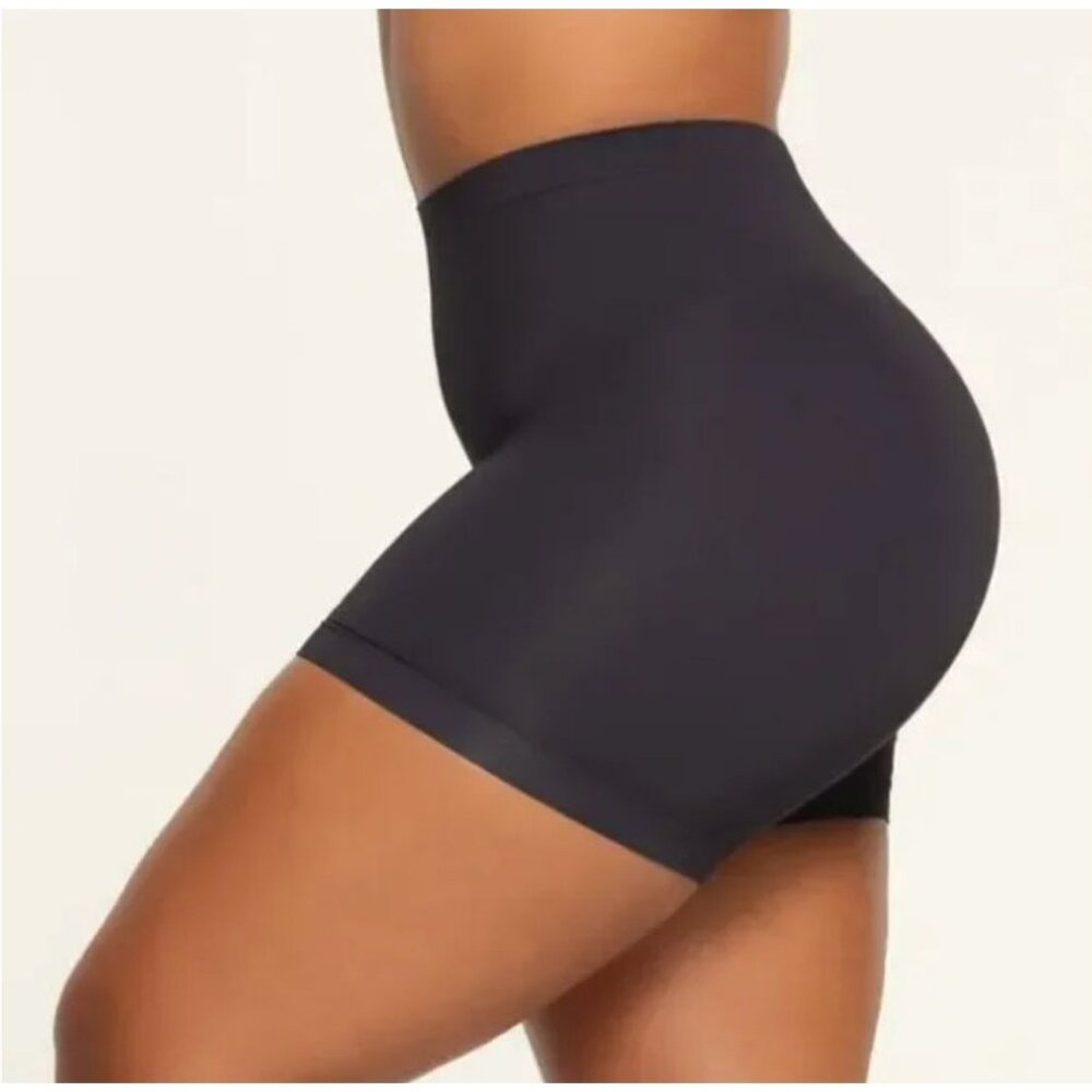 NWT SKIMS Soft Smoothing Seamless Shorts S Eclipse High Waisted SH-HWS-0188 - Picture 2 of 6